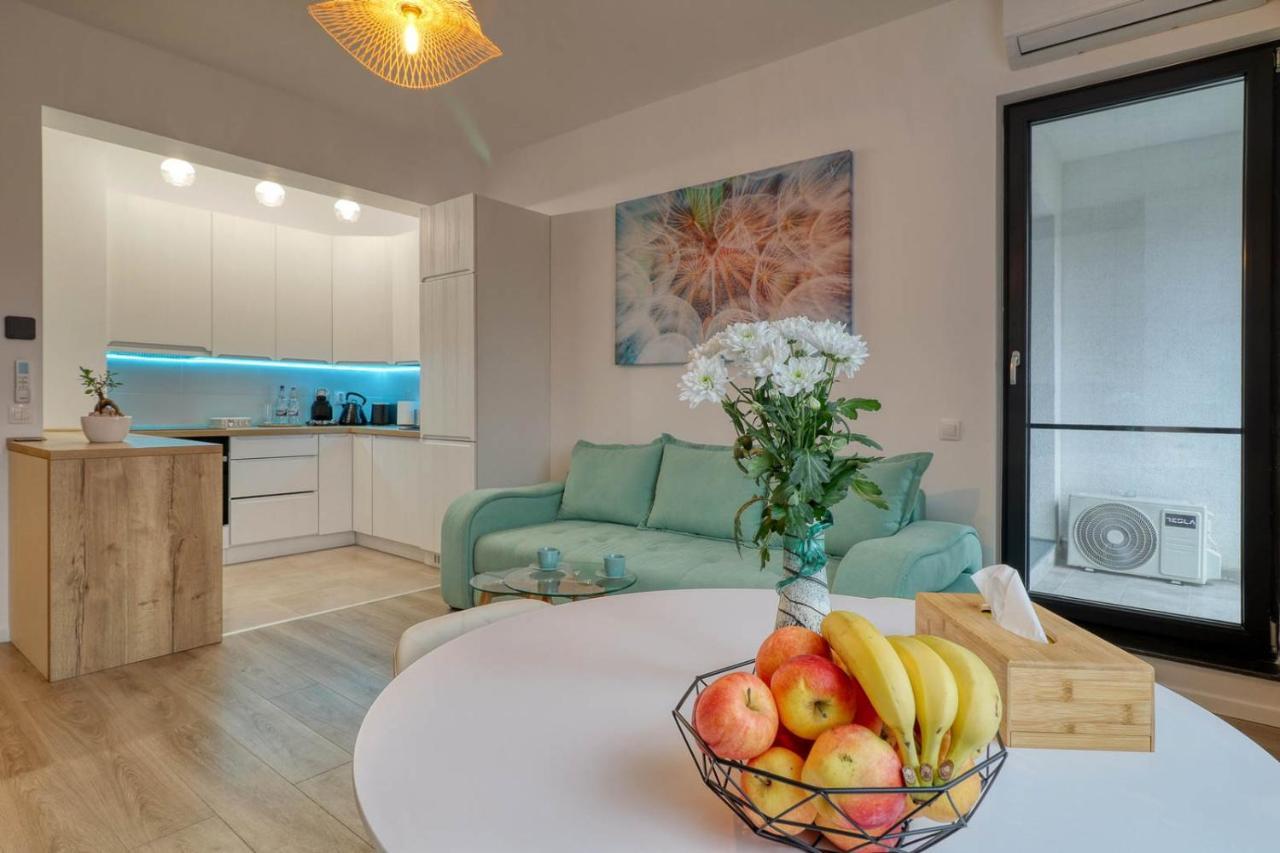 Inspiration Station: Cozy Apartment with Smart Thermostat near Ior Park Bucharest Exterior photo